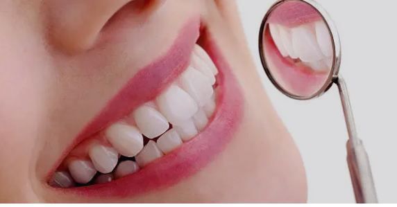 cosmetic dentist Adelaide